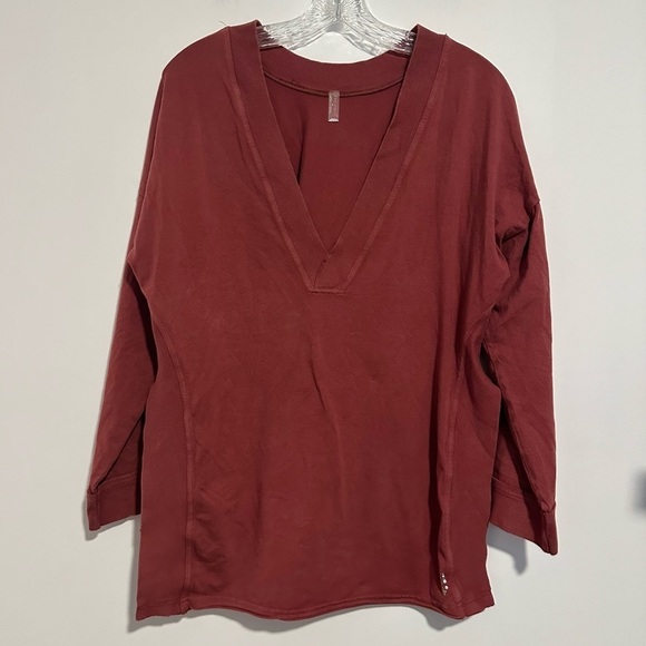 Free people movement red v-neck slit sides long sleeve pull over - Picture 1 of 6